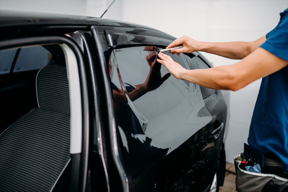 Male Auto Wrapper With Blade Car Tinting Film Installation Process Tinted Auto Glass Installing Procedure 2 Expert Window Tint Installation For Cars In Kitchener, On: What To Expect Male Auto Wrapper With Blade Car Tinting Film Installation Process Tinted Auto Glass Installing Procedure 2 Expert Window Tint Installation For Cars In Kitchener, On: What To Expect
